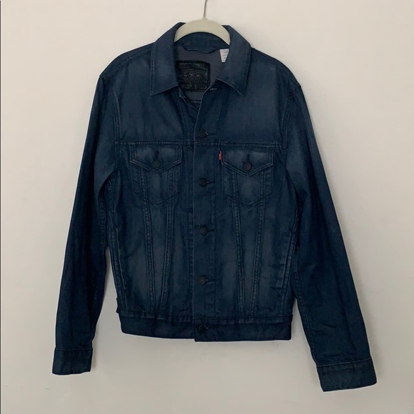levi's dark wash denim jacket